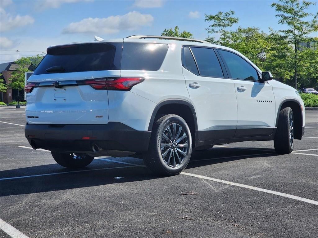used 2022 Chevrolet Traverse car, priced at $32,557