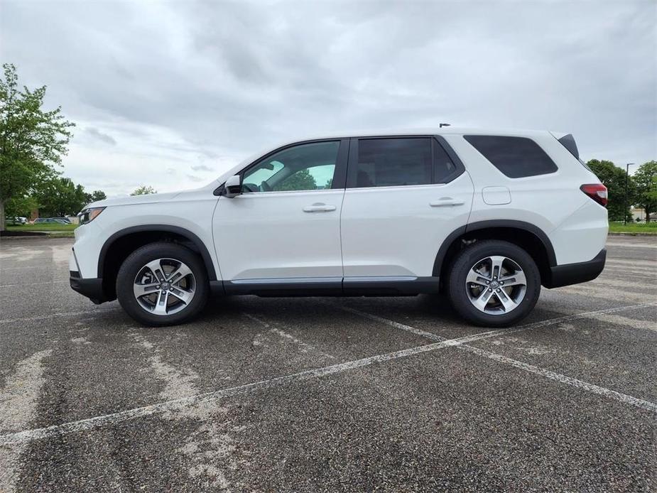 new 2025 Honda Pilot car, priced at $46,650