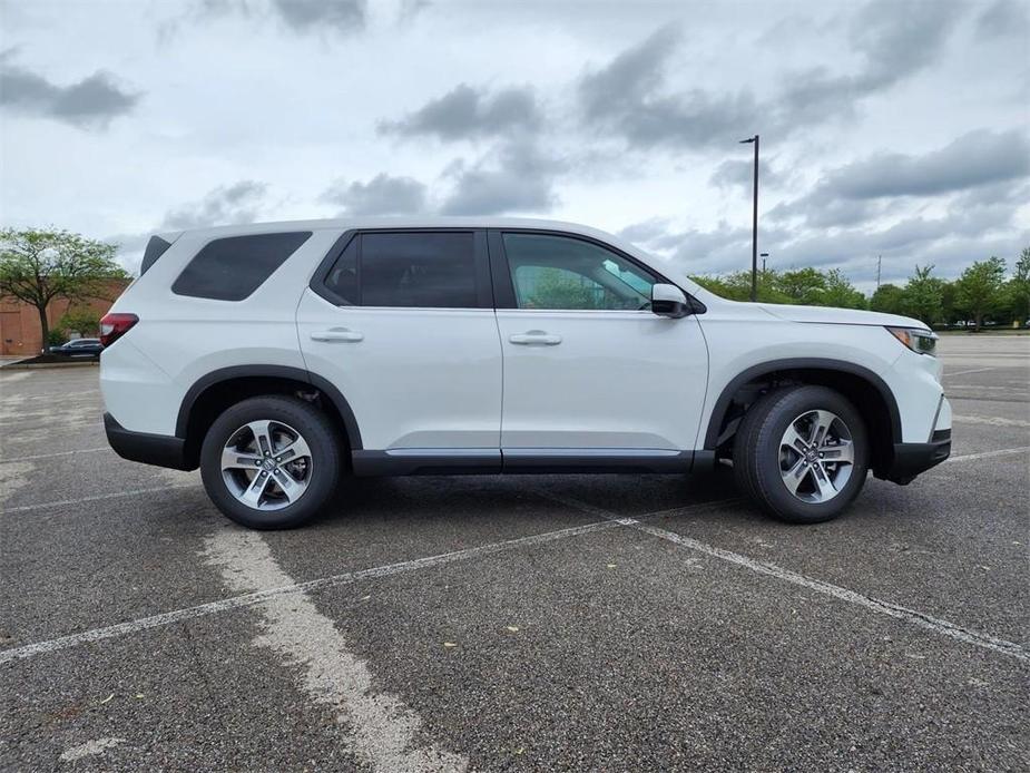 new 2025 Honda Pilot car, priced at $46,650