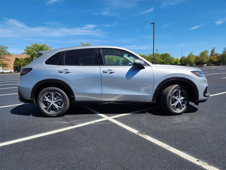 new 2025 Honda HR-V car, priced at $32,050