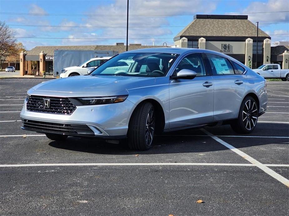 new 2025 Honda Accord Hybrid car, priced at $40,395