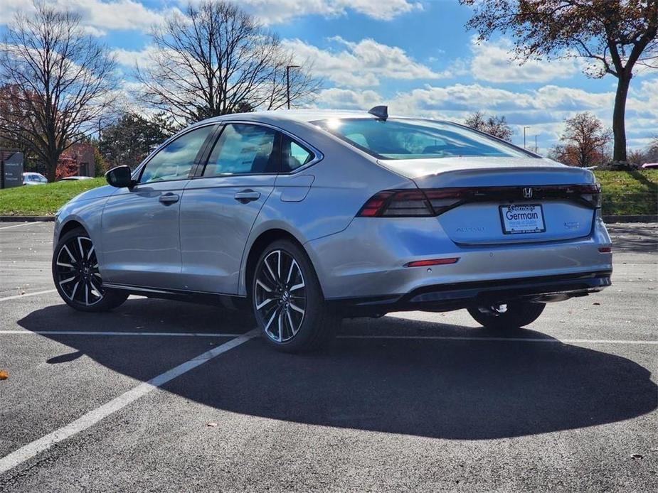 new 2025 Honda Accord Hybrid car, priced at $40,395