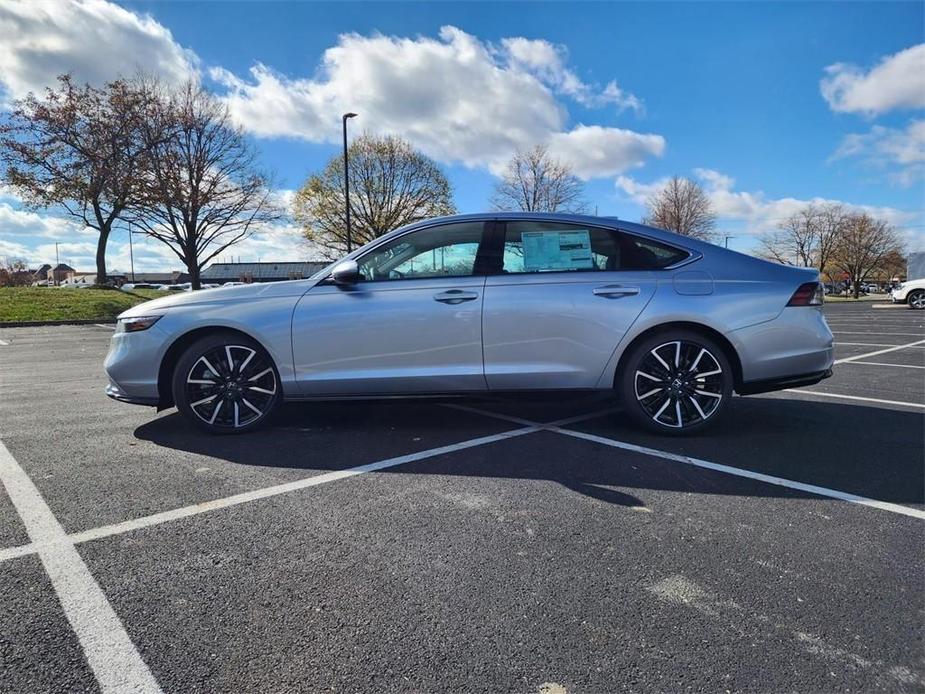 new 2025 Honda Accord Hybrid car, priced at $40,395