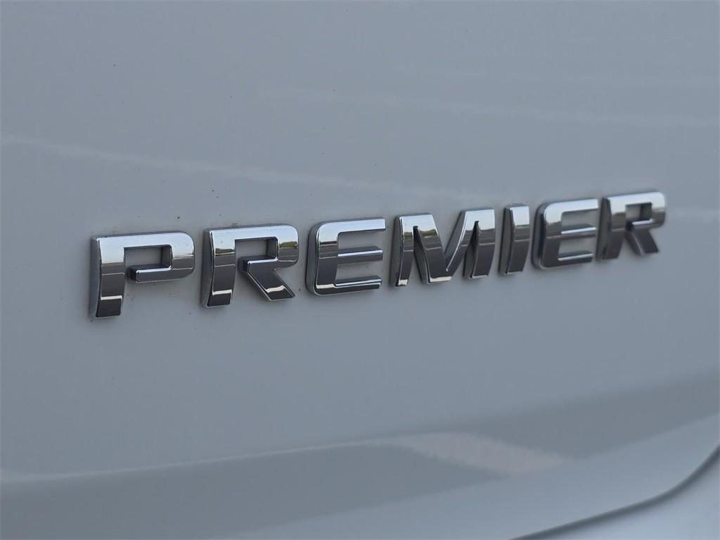 used 2019 Chevrolet Traverse car, priced at $17,877