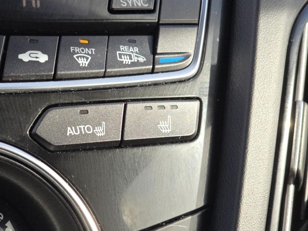 used 2021 Acura RDX car, priced at $26,227