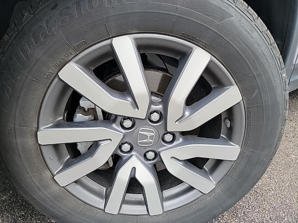 used 2022 Honda Pilot car, priced at $33,997