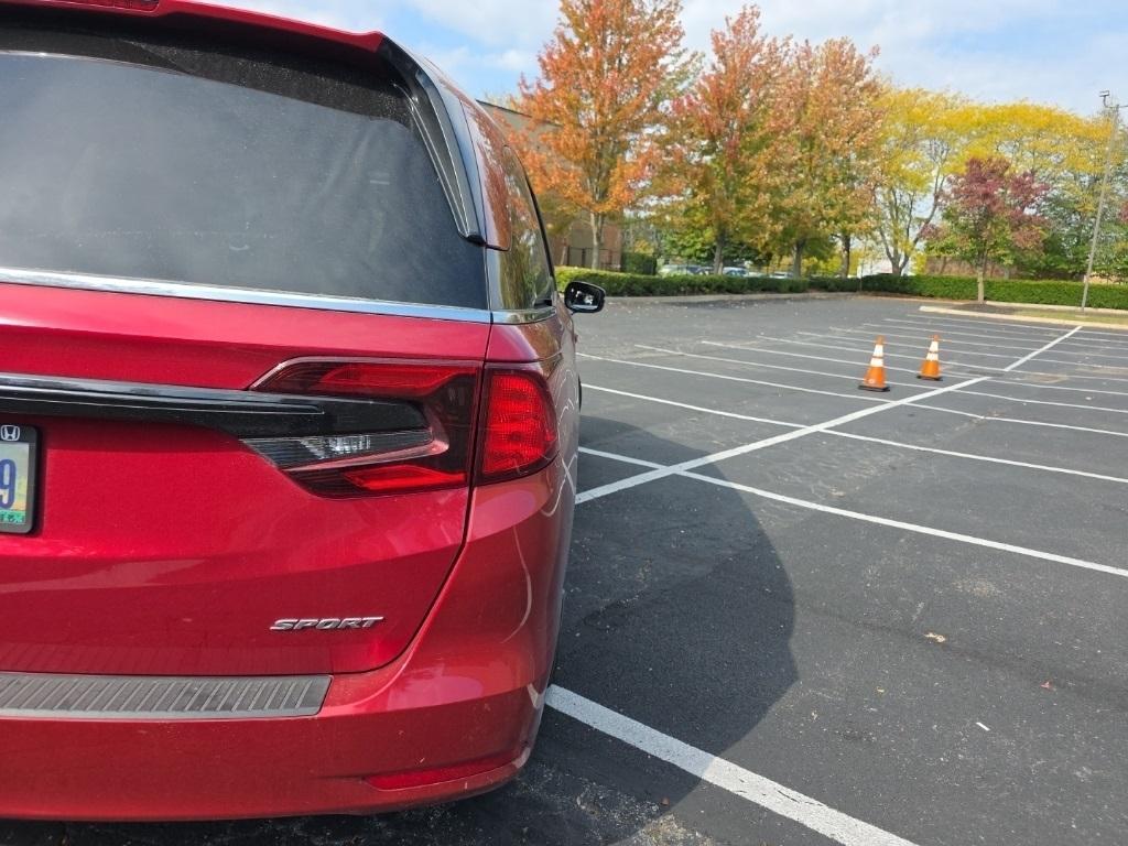 used 2024 Honda Odyssey car, priced at $38,300