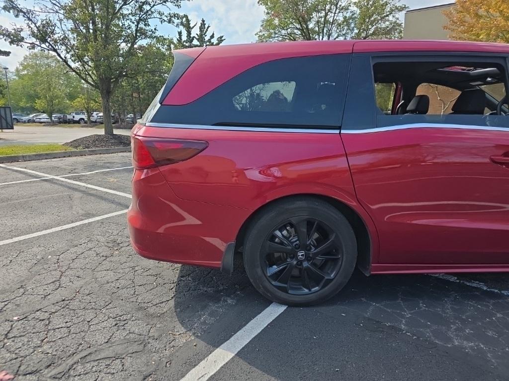 used 2024 Honda Odyssey car, priced at $38,300