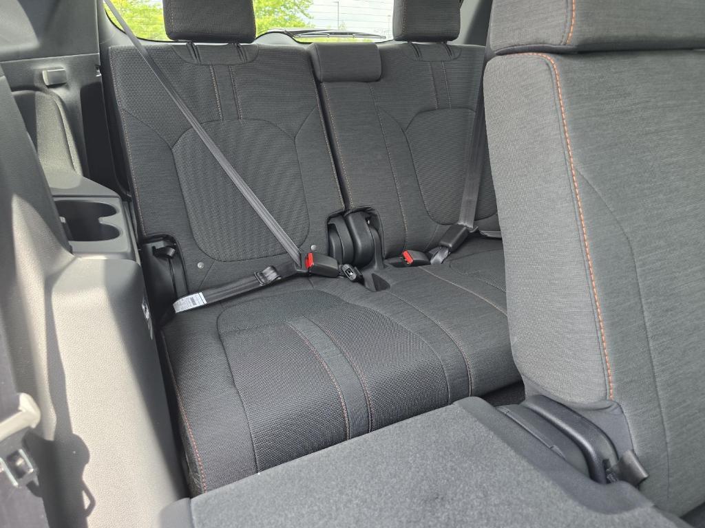 new 2025 Honda Pilot car, priced at $44,205