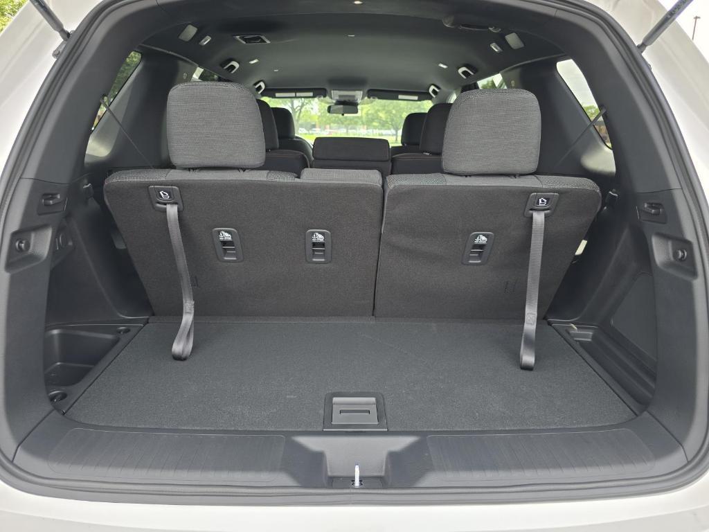 new 2025 Honda Pilot car, priced at $44,205