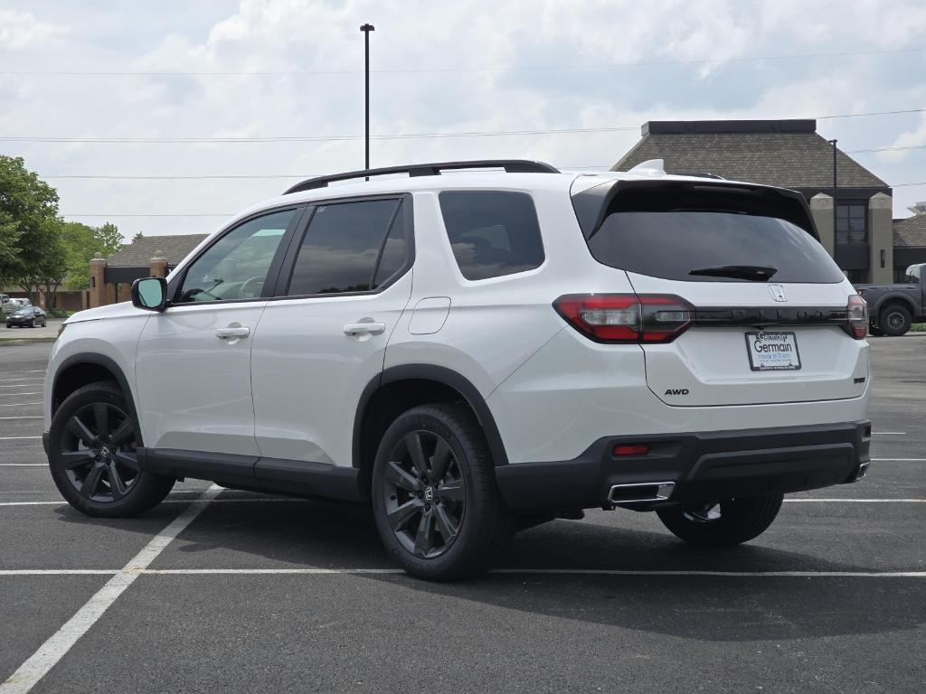 new 2025 Honda Pilot car, priced at $44,205