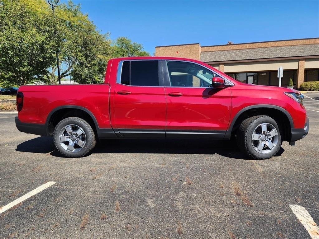 new 2025 Honda Ridgeline car, priced at $44,330