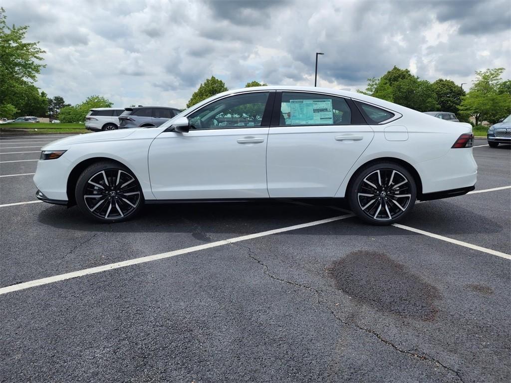 new 2025 Honda Accord Hybrid car, priced at $40,905