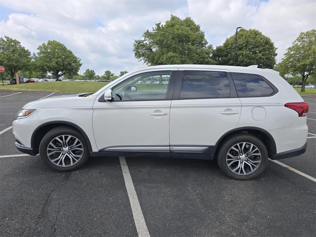 used 2017 Mitsubishi Outlander car, priced at $14,997