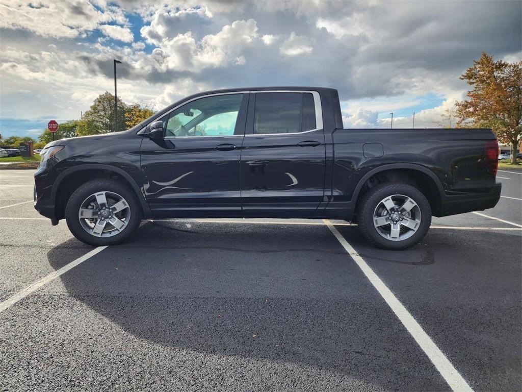 new 2025 Honda Ridgeline car, priced at $44,125