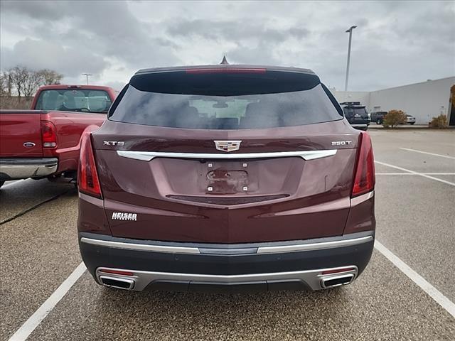 used 2022 Cadillac XT5 car, priced at $31,529