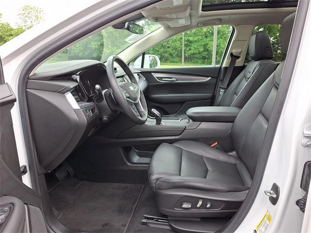 used 2018 Cadillac XT5 car, priced at $25,815