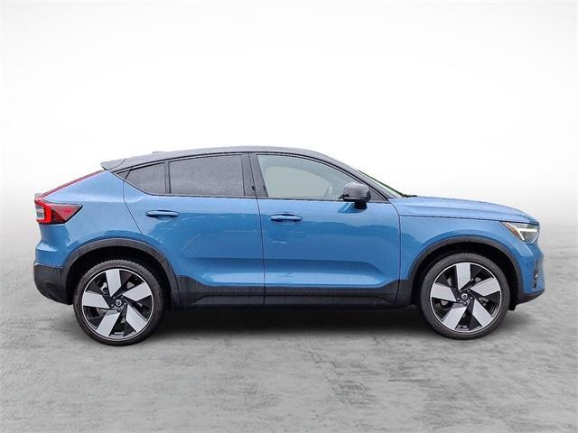 used 2022 Volvo C40 Recharge Pure Electric car, priced at $32,513