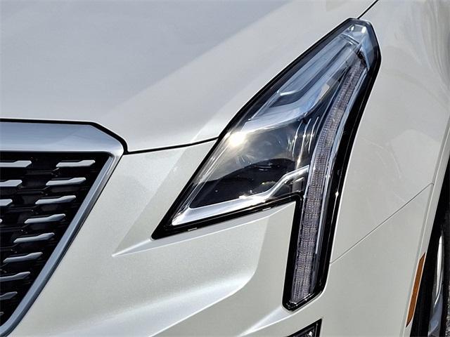 used 2021 Cadillac XT5 car, priced at $31,131