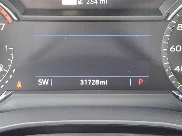 used 2021 Cadillac XT5 car, priced at $31,131