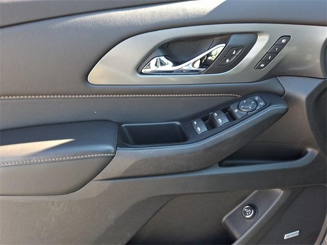 used 2019 Chevrolet Traverse car, priced at $23,432