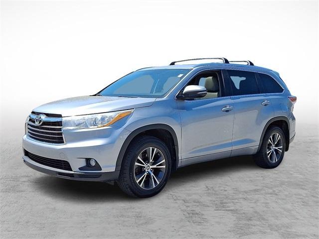 used 2016 Toyota Highlander car, priced at $21,769
