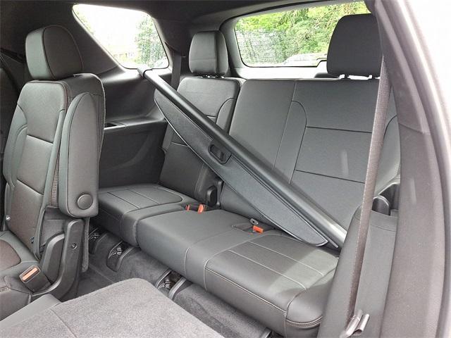 used 2023 Chevrolet Traverse car, priced at $41,372