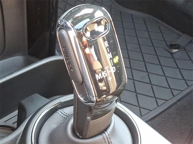 used 2023 MINI Hardtop car, priced at $32,929
