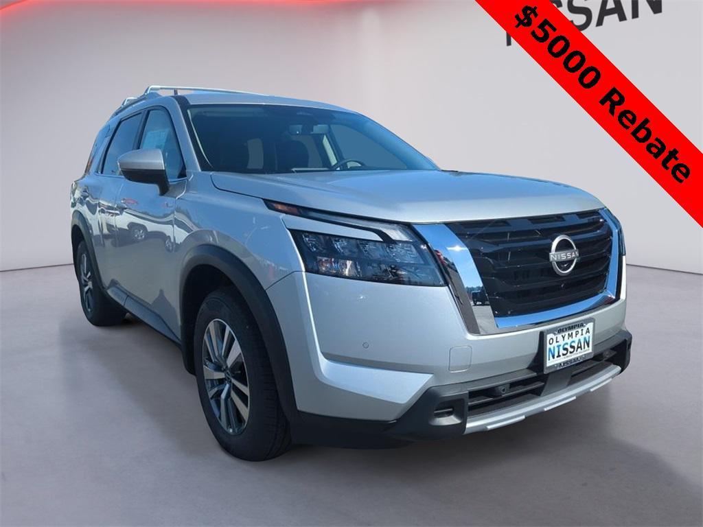 new 2025 Nissan Pathfinder car, priced at $40,095