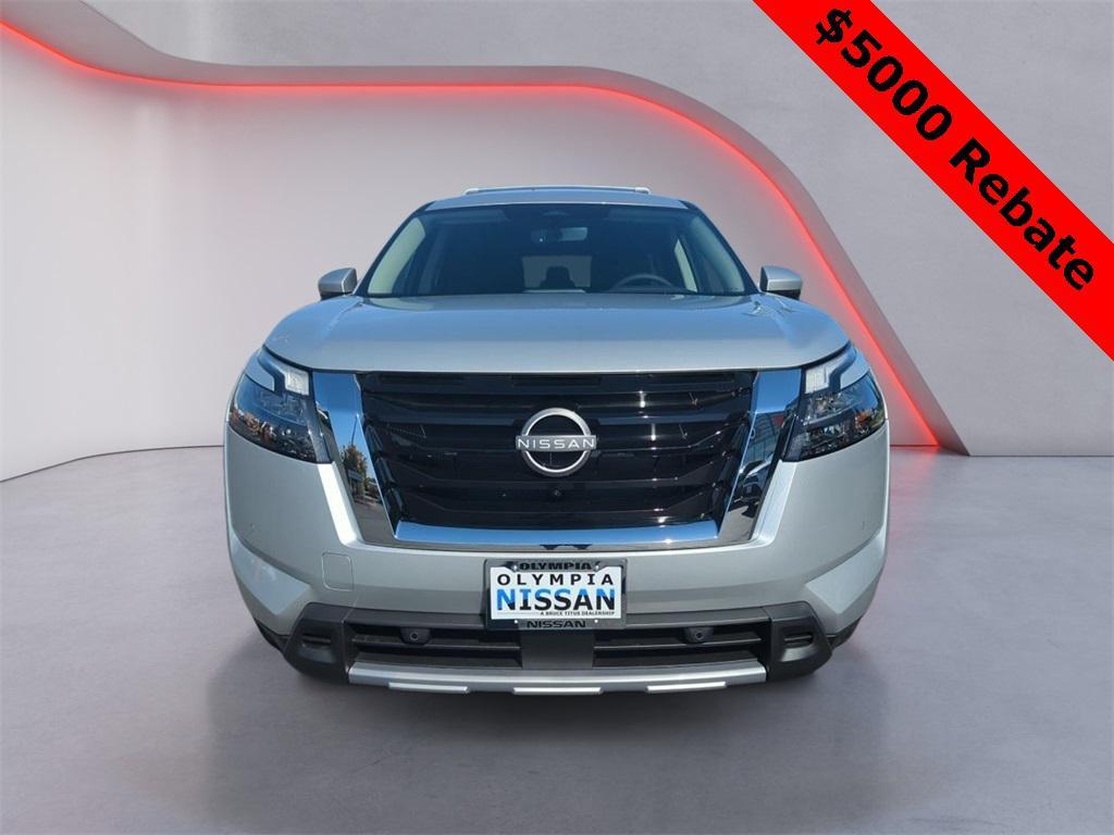 new 2025 Nissan Pathfinder car, priced at $40,095