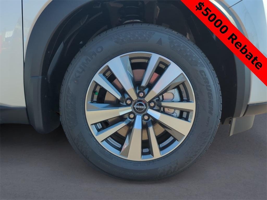 new 2025 Nissan Pathfinder car, priced at $40,095