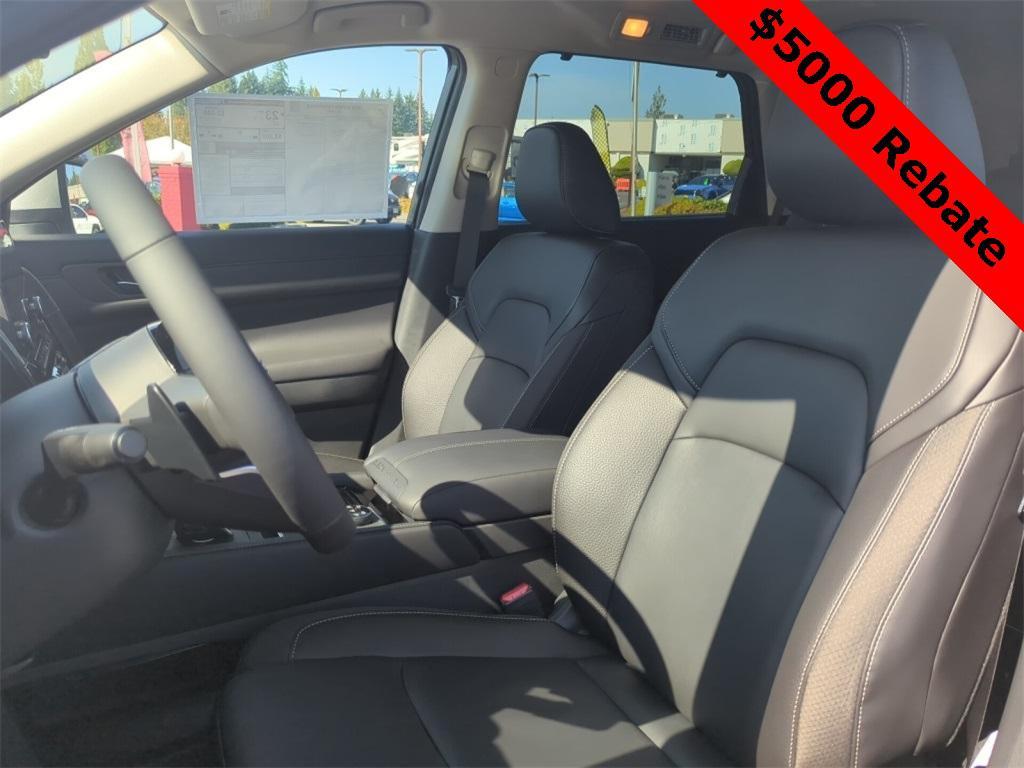 new 2025 Nissan Pathfinder car, priced at $40,095