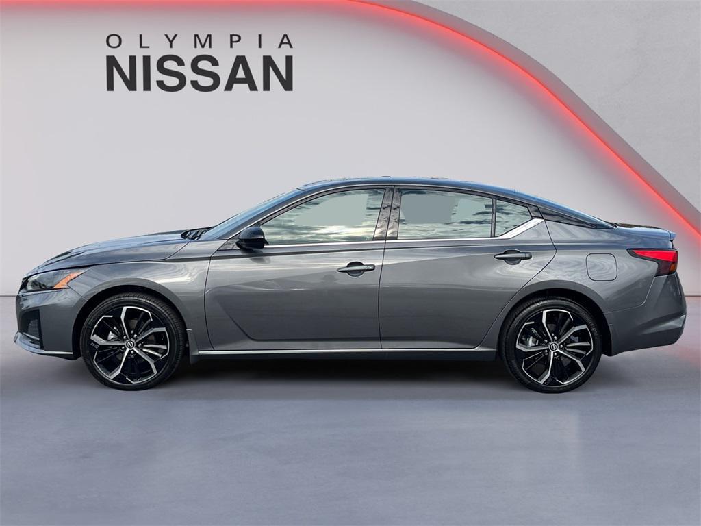 new 2025 Nissan Altima car, priced at $33,405