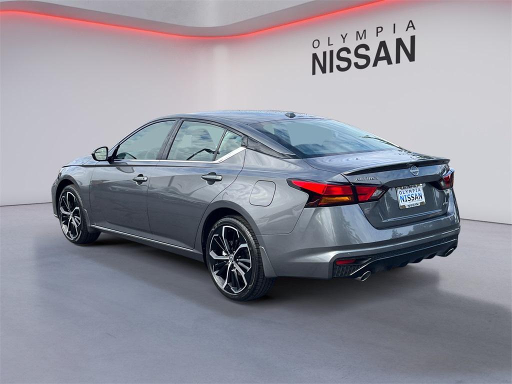 new 2025 Nissan Altima car, priced at $33,405