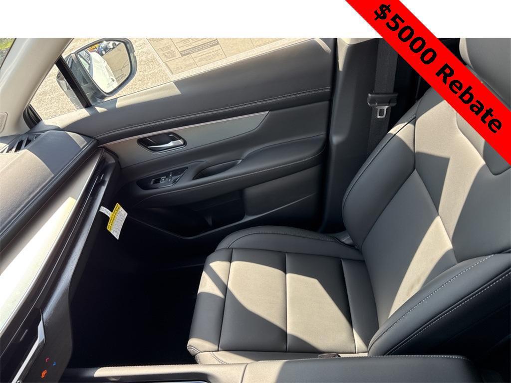 new 2025 Nissan Murano car, priced at $42,970