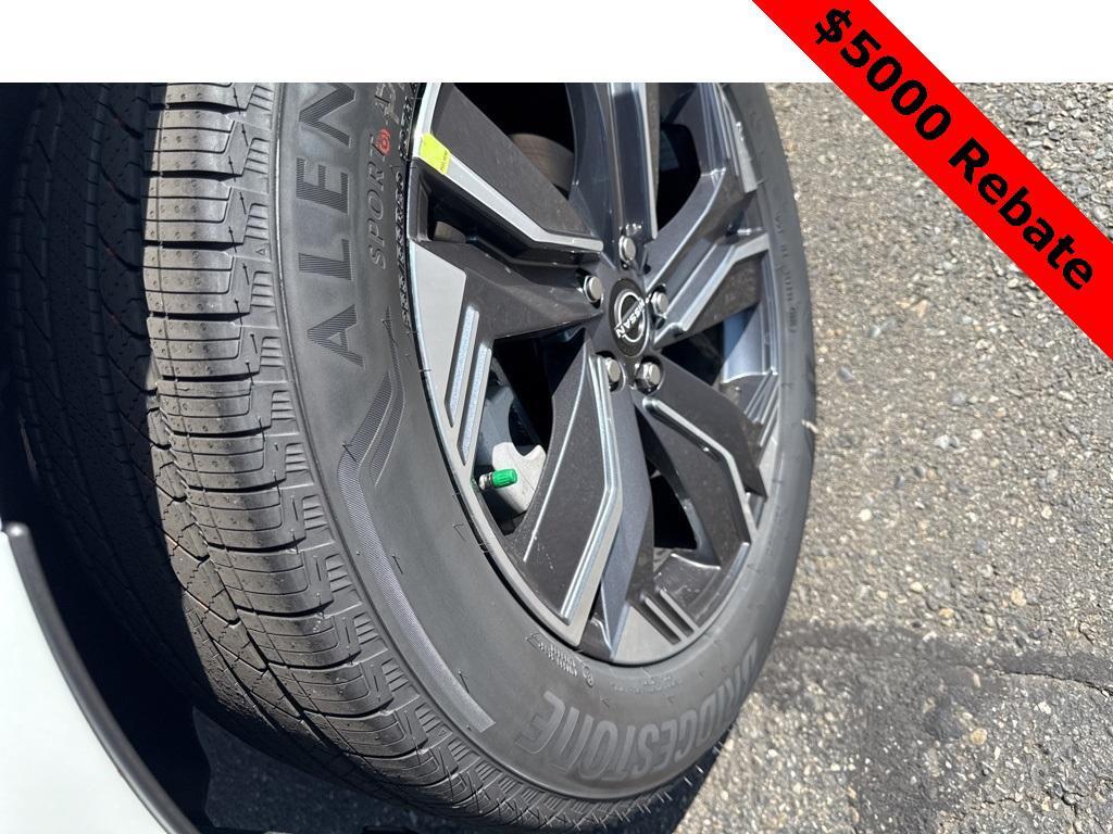 new 2025 Nissan Murano car, priced at $42,970