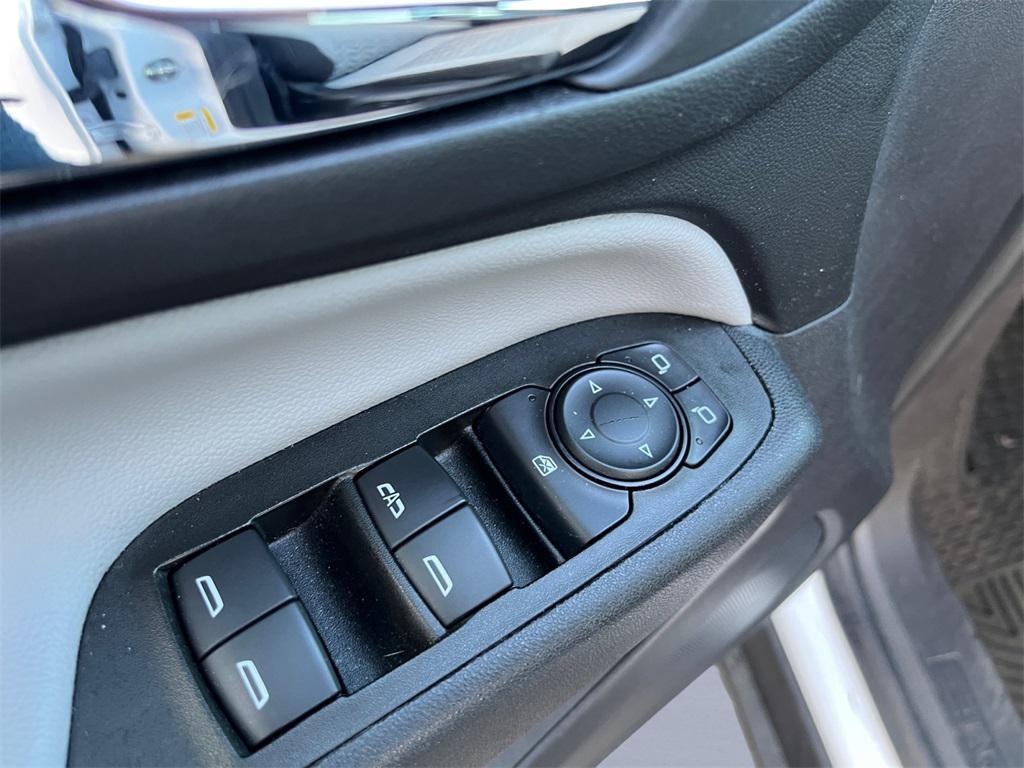 used 2024 Chevrolet Equinox car, priced at $22,588