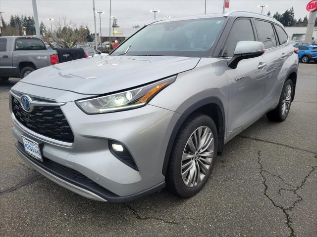 used 2020 Toyota Highlander Hybrid car, priced at $36,888