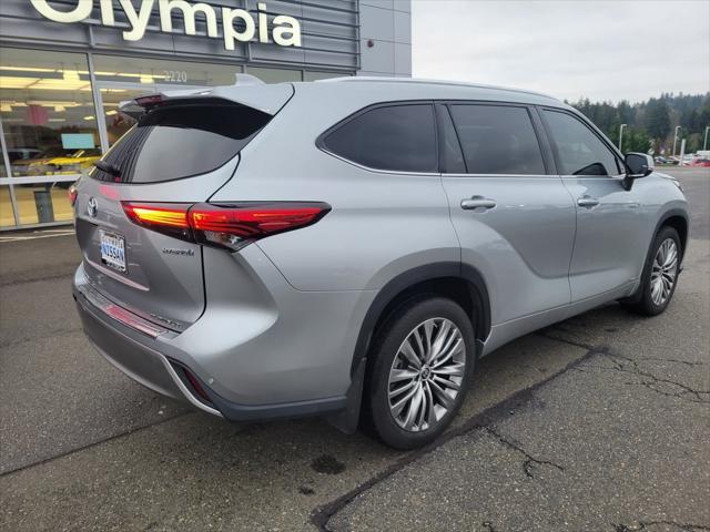 used 2020 Toyota Highlander Hybrid car, priced at $36,888