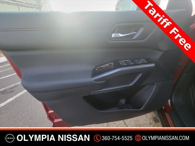 new 2025 Nissan Pathfinder car, priced at $47,553