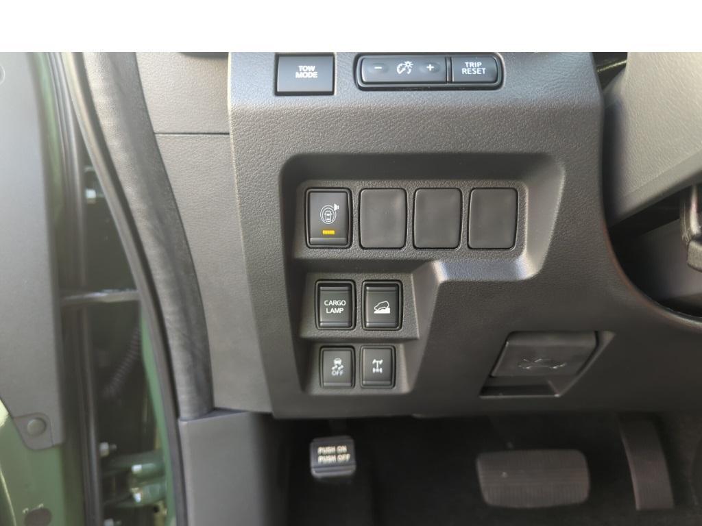 new 2025 Nissan Frontier car, priced at $40,783
