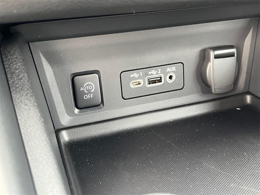 new 2025 Nissan Sentra car, priced at $26,225