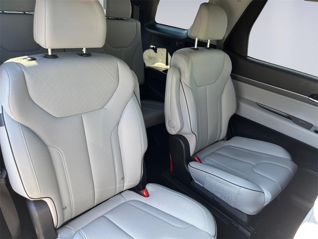 used 2024 Hyundai Palisade car, priced at $35,588