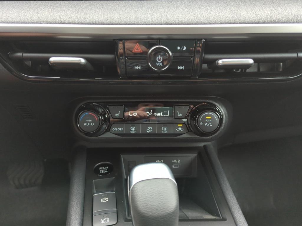 new 2026 Nissan Kicks car, priced at $28,425
