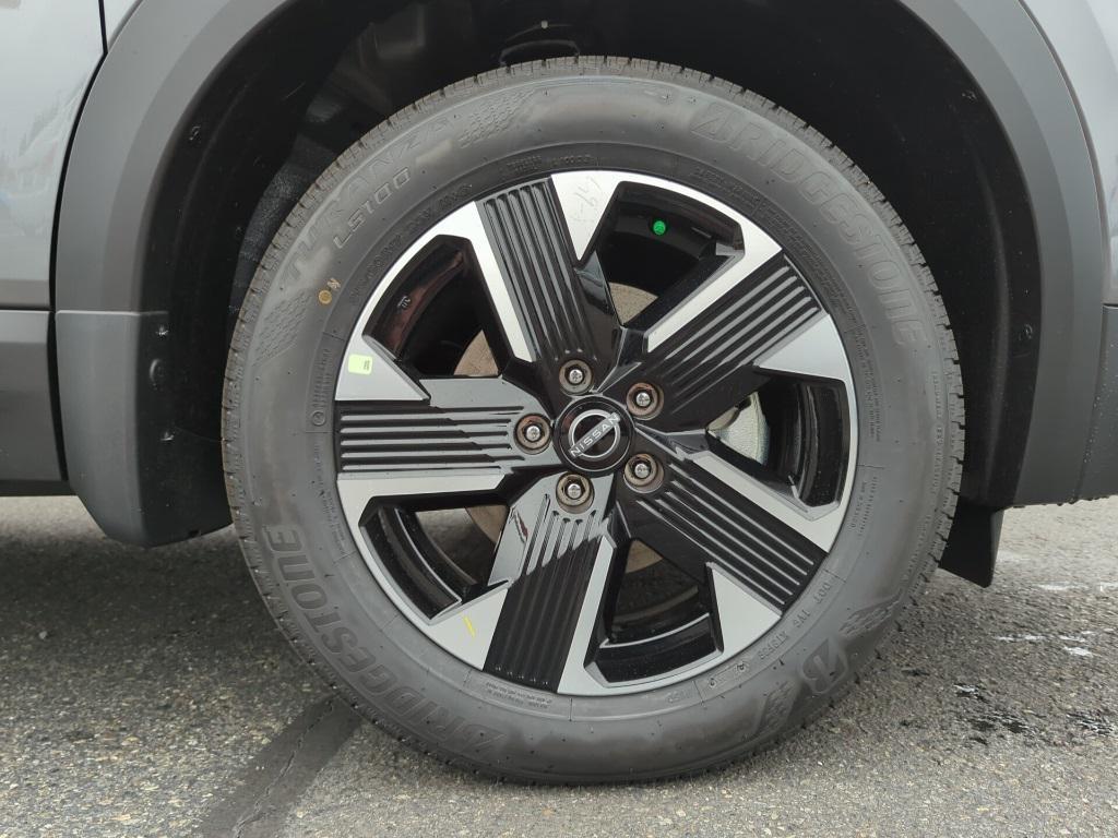 new 2026 Nissan Kicks car, priced at $28,425