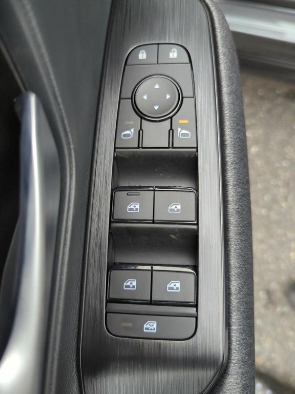 new 2026 Nissan Kicks car, priced at $28,425