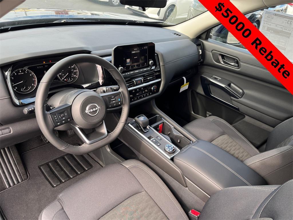 new 2025 Nissan Pathfinder car, priced at $39,140