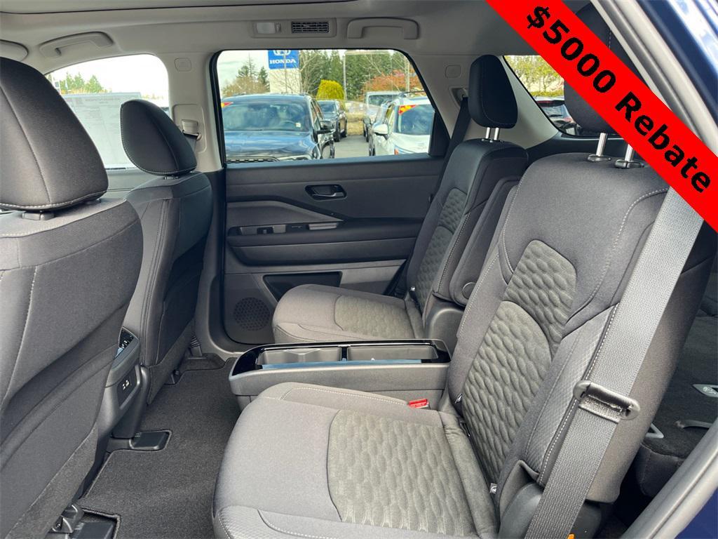 new 2025 Nissan Pathfinder car, priced at $39,140