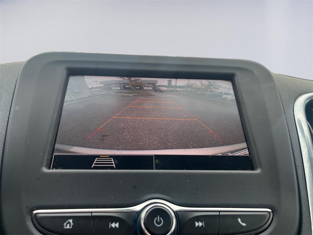 used 2023 Chevrolet Equinox car, priced at $19,388