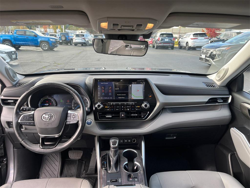 used 2021 Toyota Highlander Hybrid car, priced at $39,488